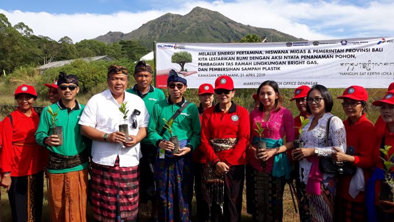 Dukung Pengurangan Sampah Plastik, Pertamina Bersama Hiswana Migas Dan ...